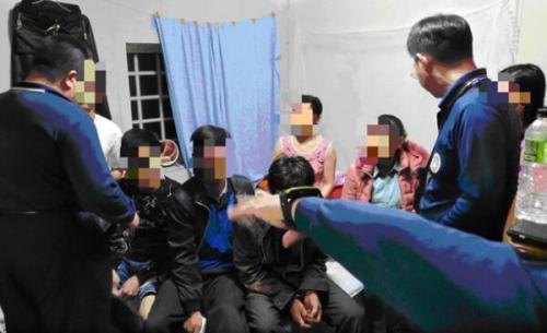 资料图：台当局“移民署”查获脱团的越南人士。图片来源：台湾《中时电子报》 陈鸿伟/翻摄