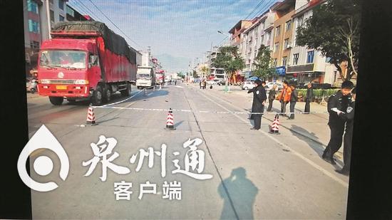 泉州八旬老人扔垃圾被撞后竟遭三车碾压身亡
