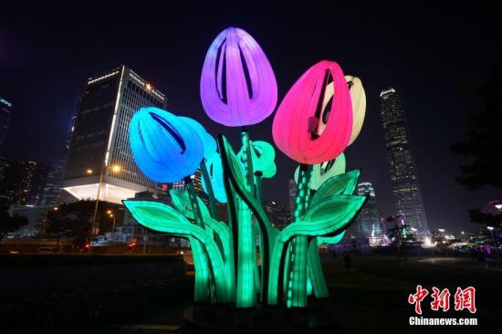 一半美国人不过情人节 爱侣不再是花钱唯一对象