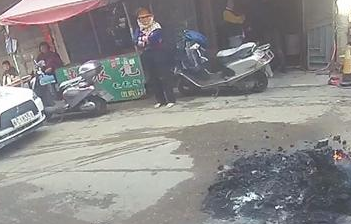 不想儿子出门“鬼混” 惠安一父亲酒后竟烧了他的行李