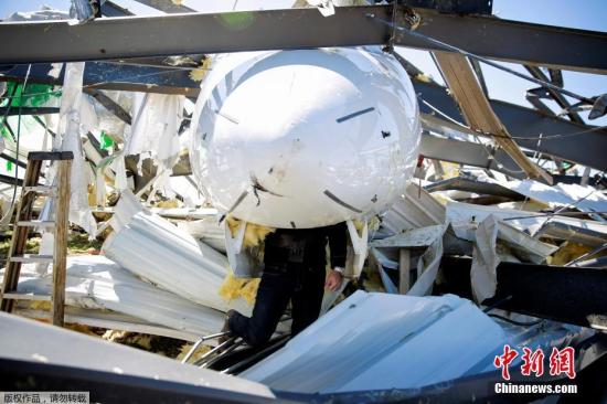风暴肆虐美南部：至少2人死亡 十万余人遇断电