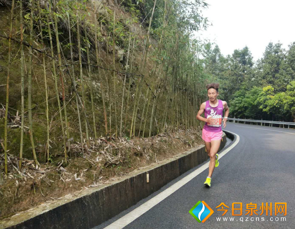 2019国际高山徒步大赛暨全球华人马拉松·永春站激情开跑(直播)      