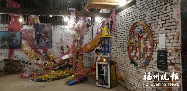 垃圾变身艺术品 福州这群孩子打造“垃圾美术馆”