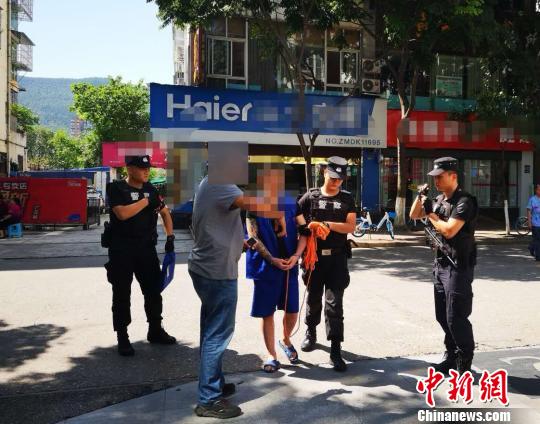 四川广元警方破获一起运输贩卖毒品案缴获毒品1.09公斤