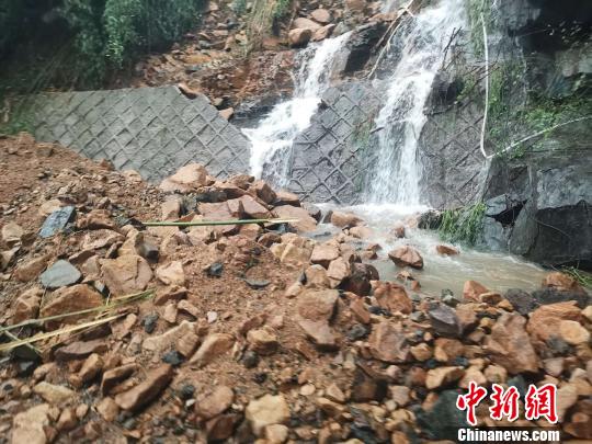 杭州余杭山区突降大暴雨致30余间房屋倒塌暂无人员伤亡