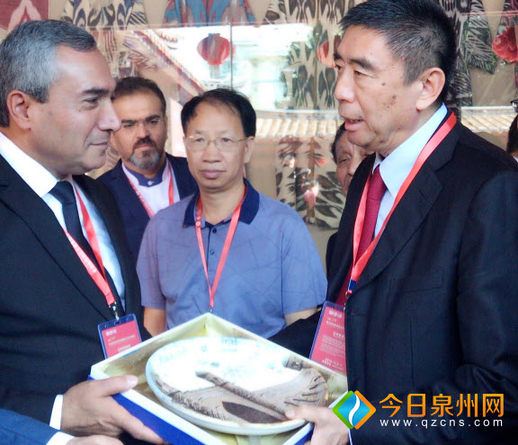 第三届中国（安溪）家居藤铁工艺文化博览会举行