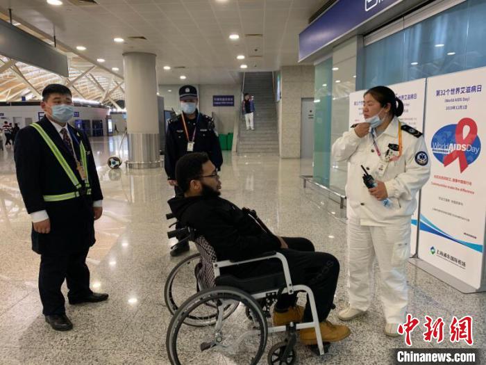 上海两大机场上演生死时速空地联动“劝退”一留学生