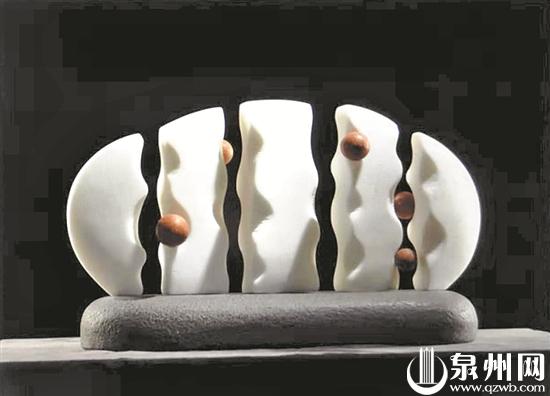  《星河》展现了泉州石雕艺术的思考和魅力。